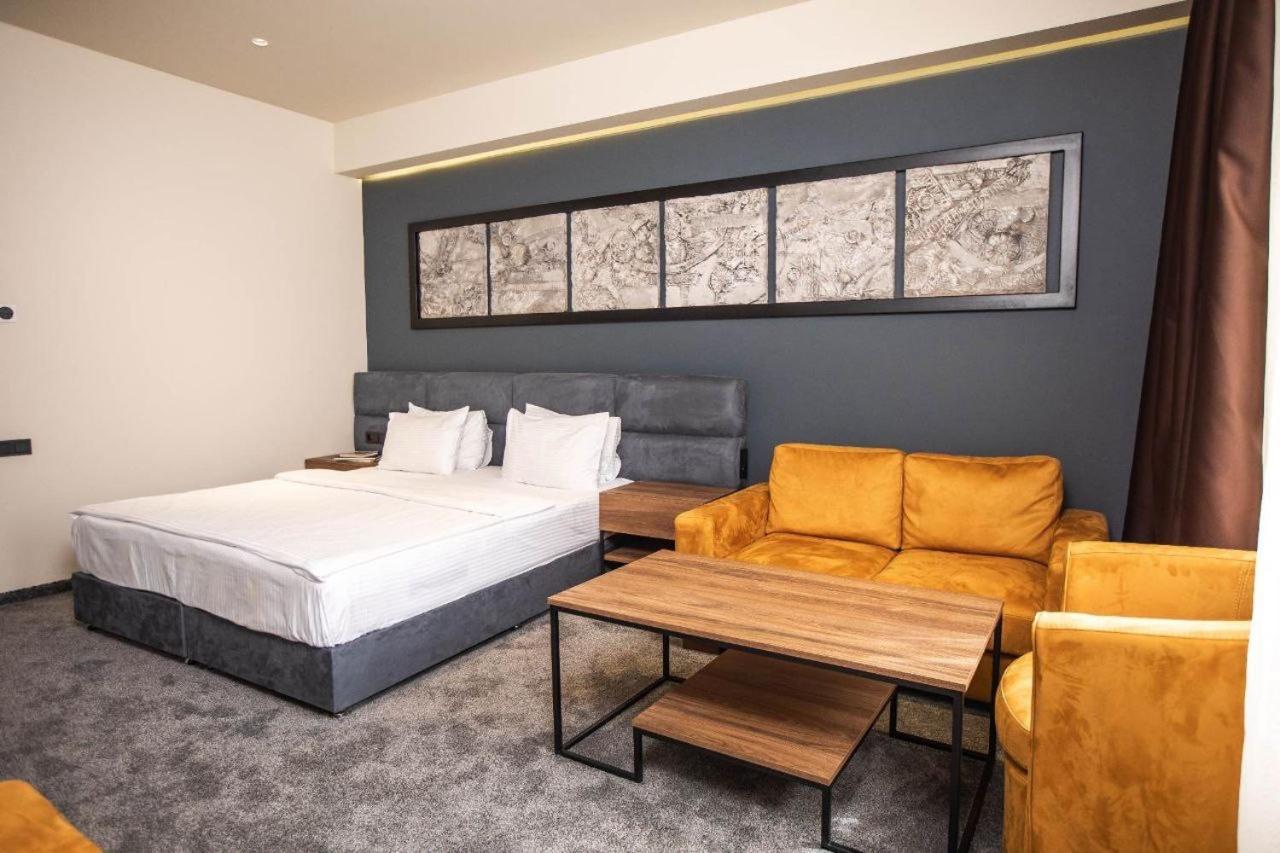 Nor Ekats Aparthotel Jerevan Exteriör bild