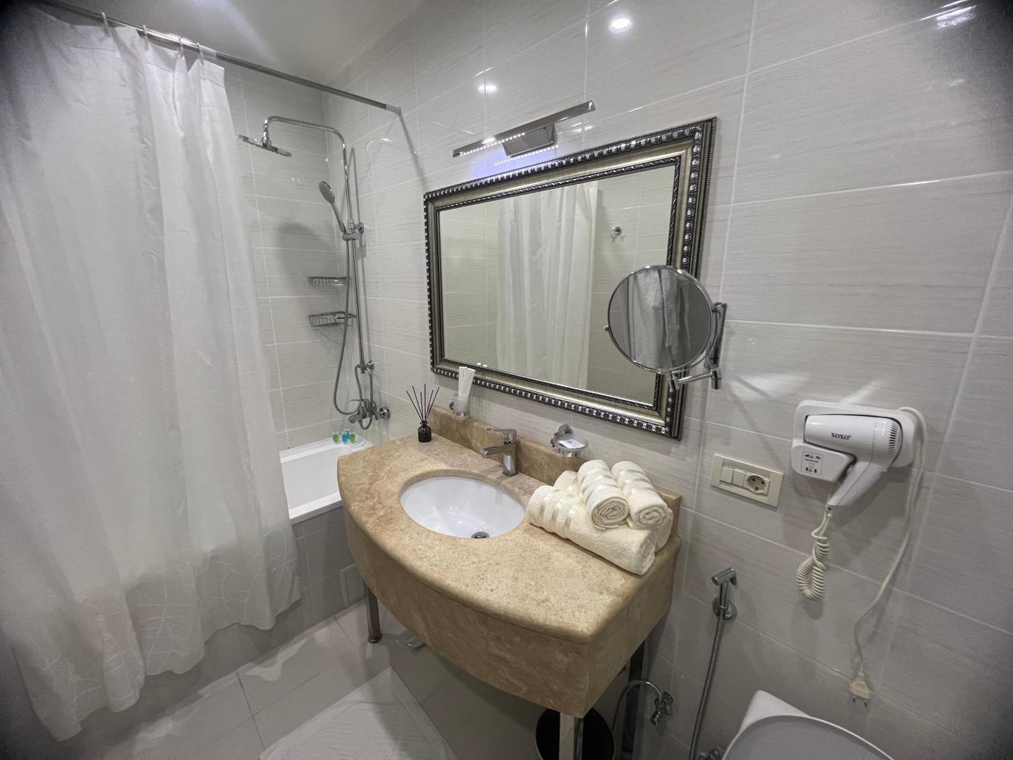Nor Ekats Aparthotel Jerevan Exteriör bild